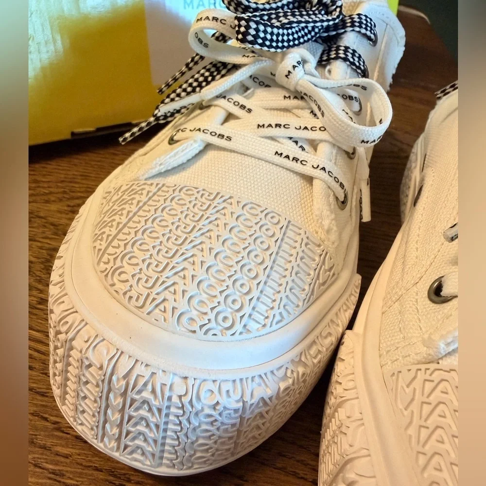 NIB! NEW! Marc Jacobs The Sneaker Mule Platformed w/Patterned Laces Women Cream